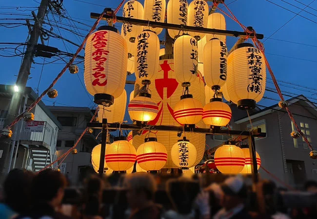 設置事例No.109お祭りの神輿装飾用使用風景お祭り中