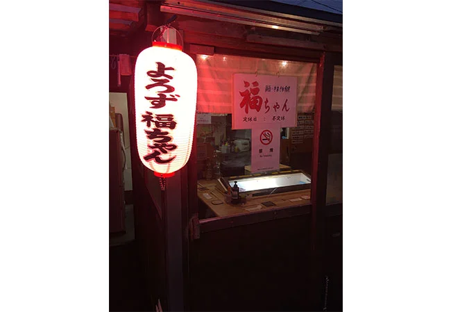 設置事例No.40 屋台様の看板装飾用9号長型ビニール提灯使用写真