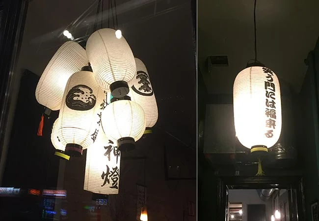 設置事例No.8 海外ラーメン店様の店内装飾用9号丸型・長型和紙提灯、12号長型和紙提灯、7号桶型和紙提灯使用写真