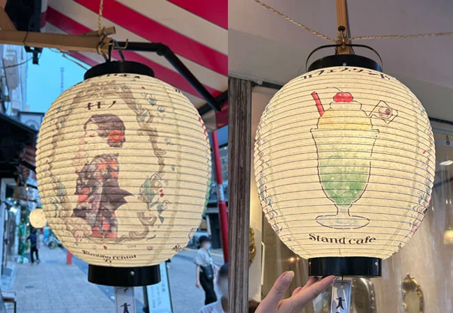 設置事例No.97 カフェ・雑貨店様の店舗装飾用13号丸型・10号丸型和紙提灯使用写真